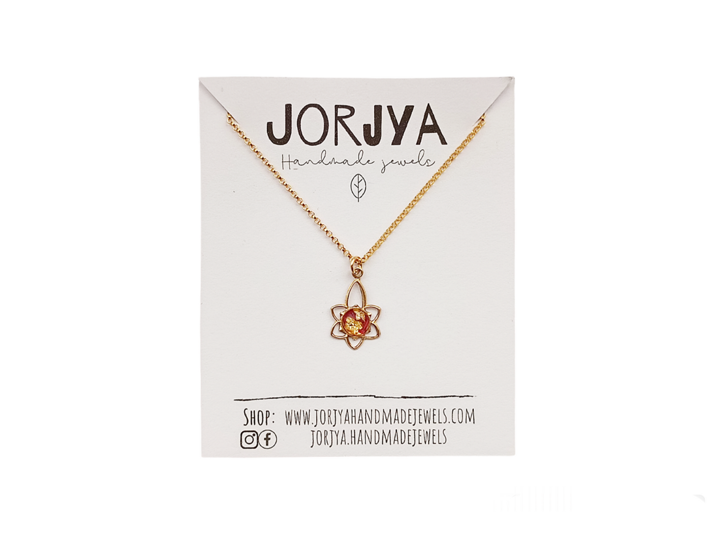 Collana fiore di loto in gold filled 14k con petali di rosa selvatica e foglia oro